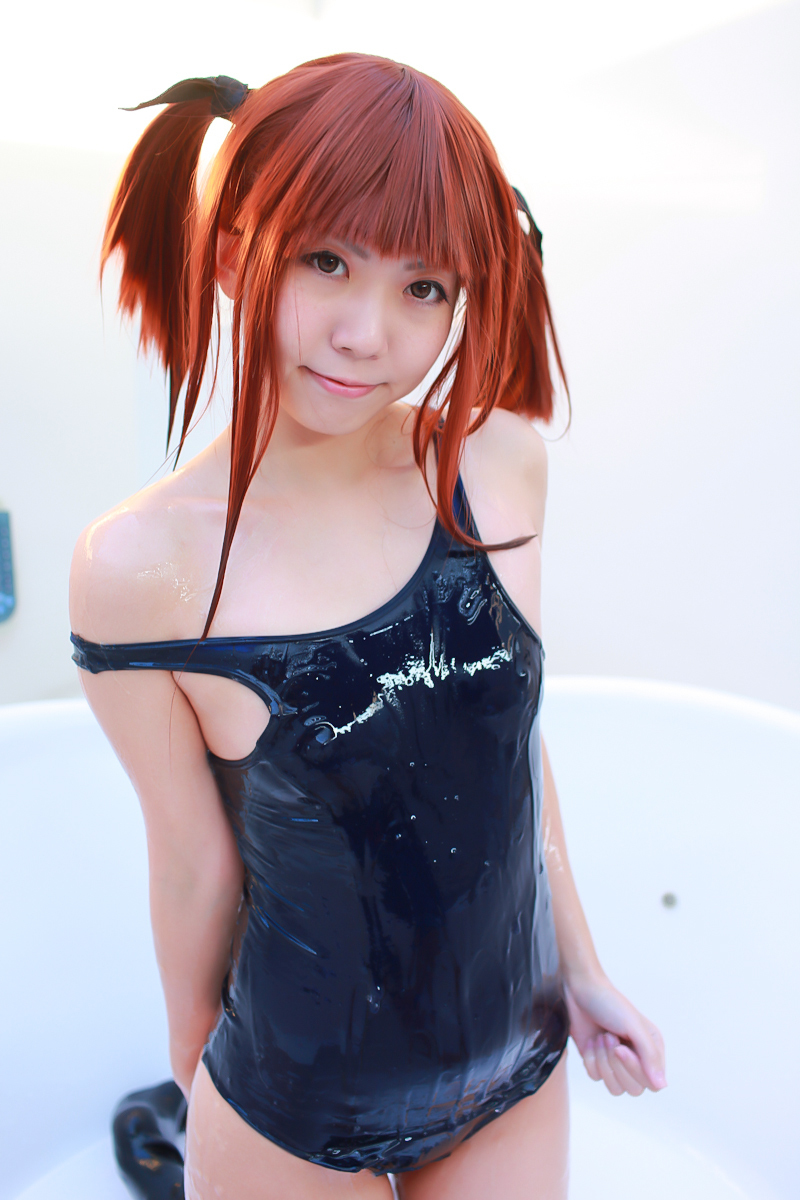 [Cosplay] Hot Maho Shojo Lyrical Nanoha 女优制服